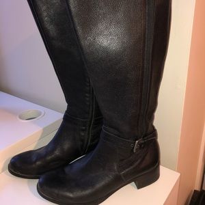Leather boots